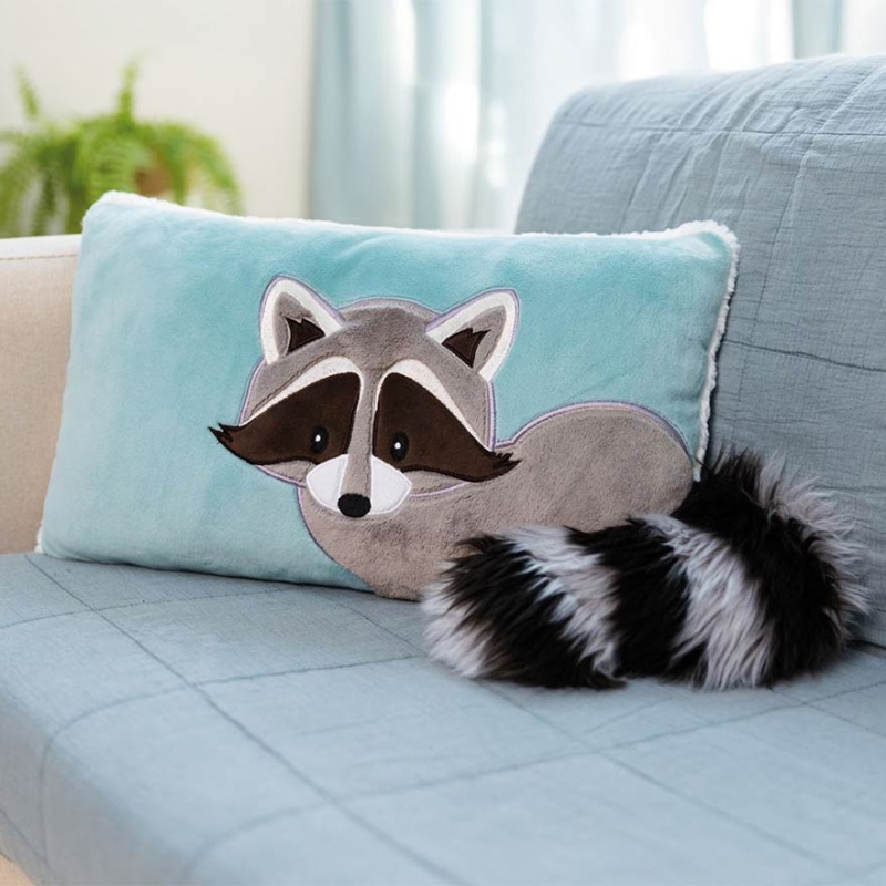 Dreamy Winter Lenno Raccoon Cushion